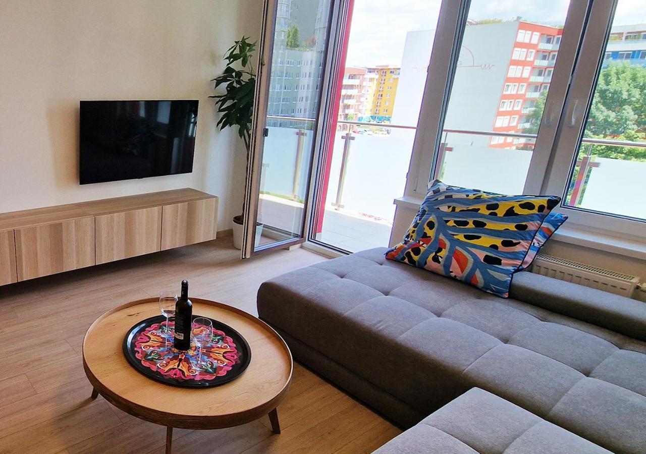 Luxury Grand Apartments By Bratislavatrip Екстериор снимка